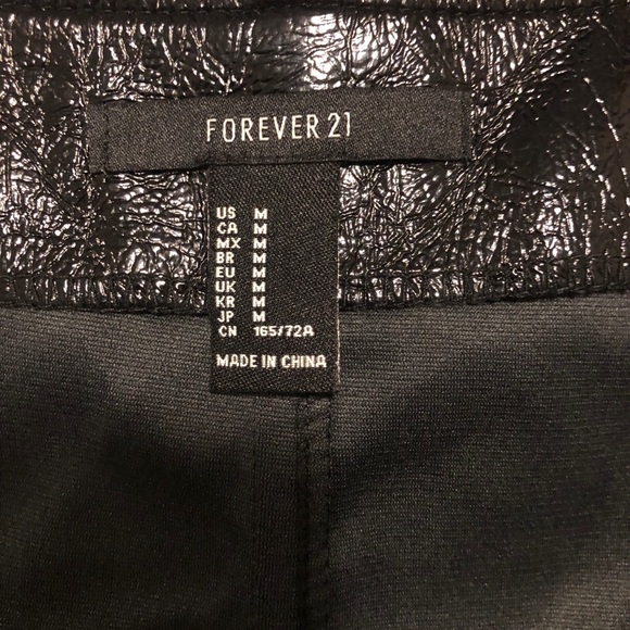 Forever 21 shiny black vinyl wrap mini skirt - Picture 10 of 11